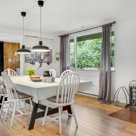 Lovely In With Kitchen